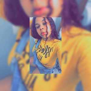 Meet your Posher, Aisha